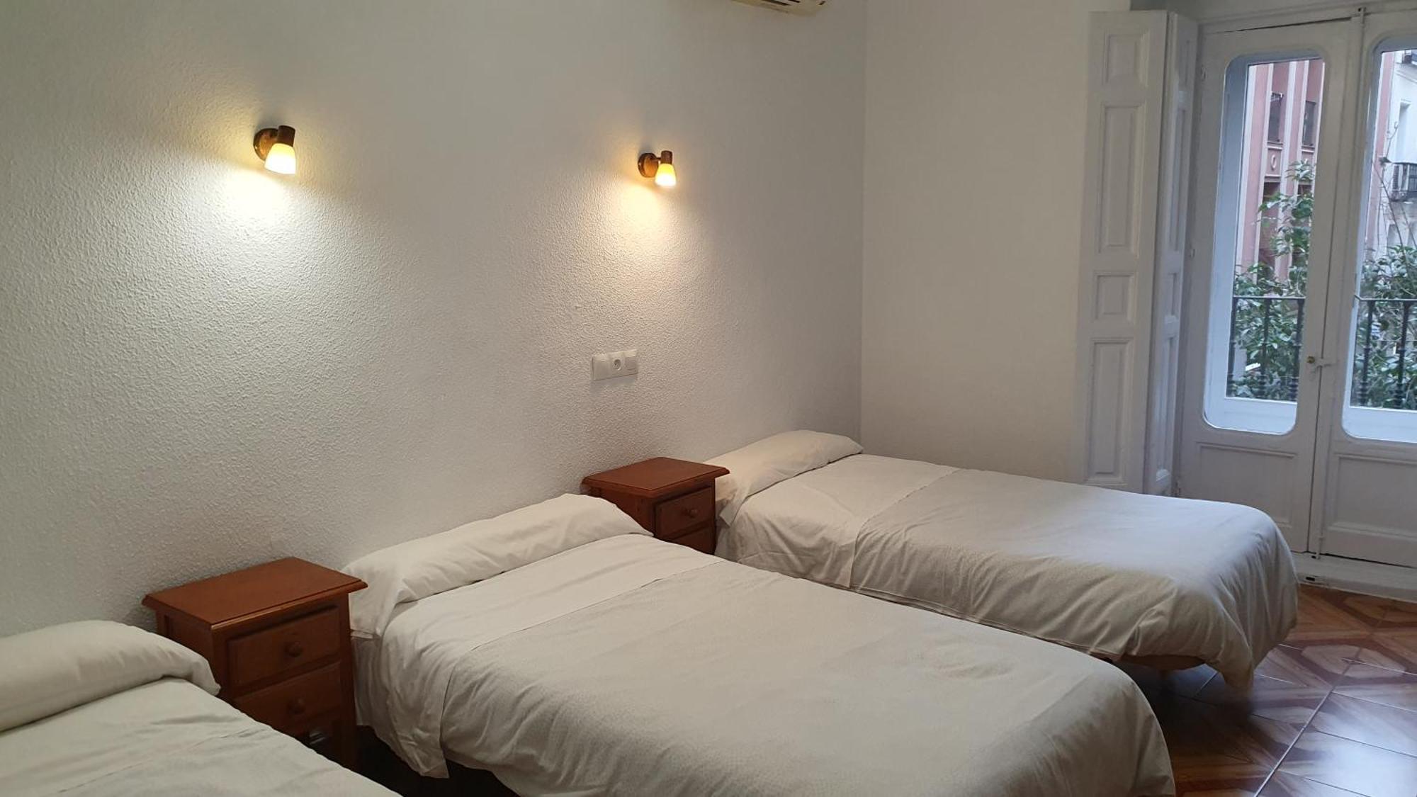 Hostal Ginebra -Madrid Centro Gran Via Sol- Exteriör bild