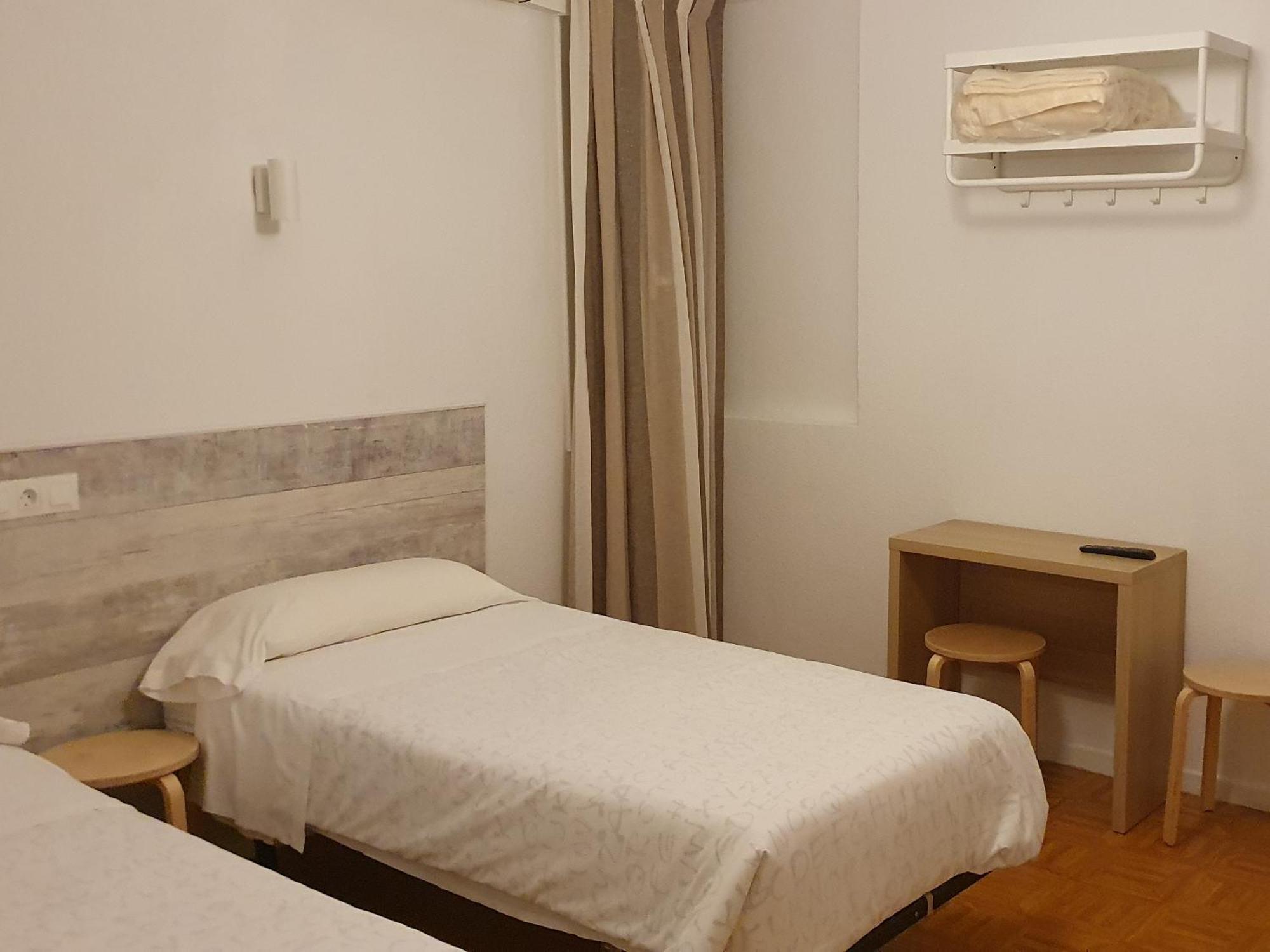 Hostal Ginebra -Madrid Centro Gran Via Sol- Exteriör bild